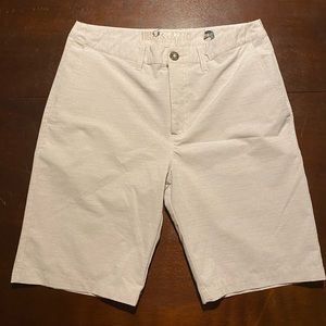 BKE Buckle Mens Hybrid Shorts Size 38 Beige Flat Front Light Weight Polyester